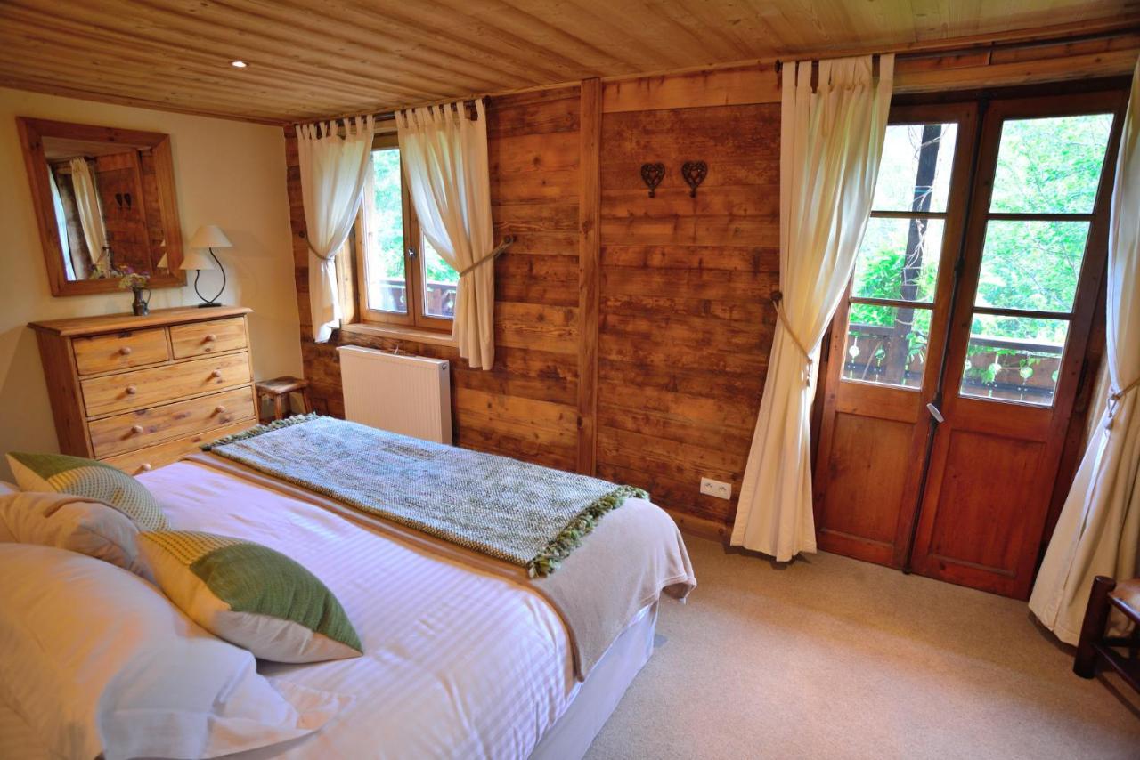 Chalet Cannelle Bed & Breakfast Chatel Room photo